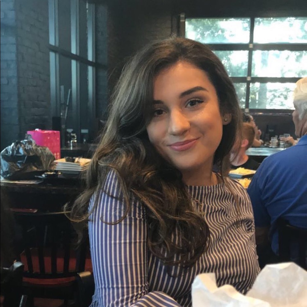 Meet your Posher, Violeta